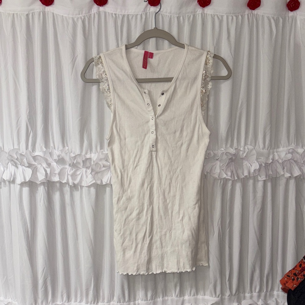 Sleeveless White Top with Sequined Lace